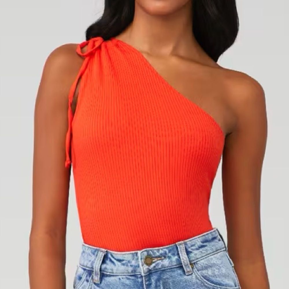 NEW The Range Alloy Ribbed One Shoulder Tank Sz M